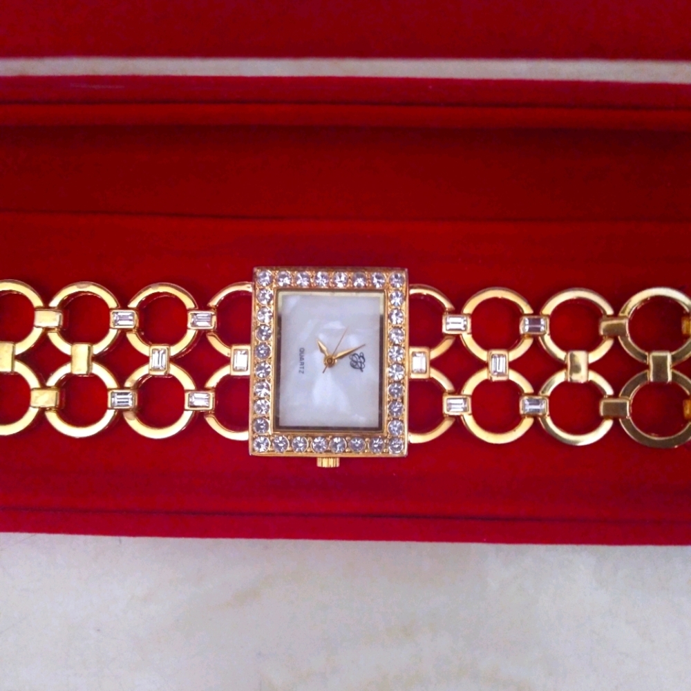 Elizabeth Taylor White Diamonds Watch